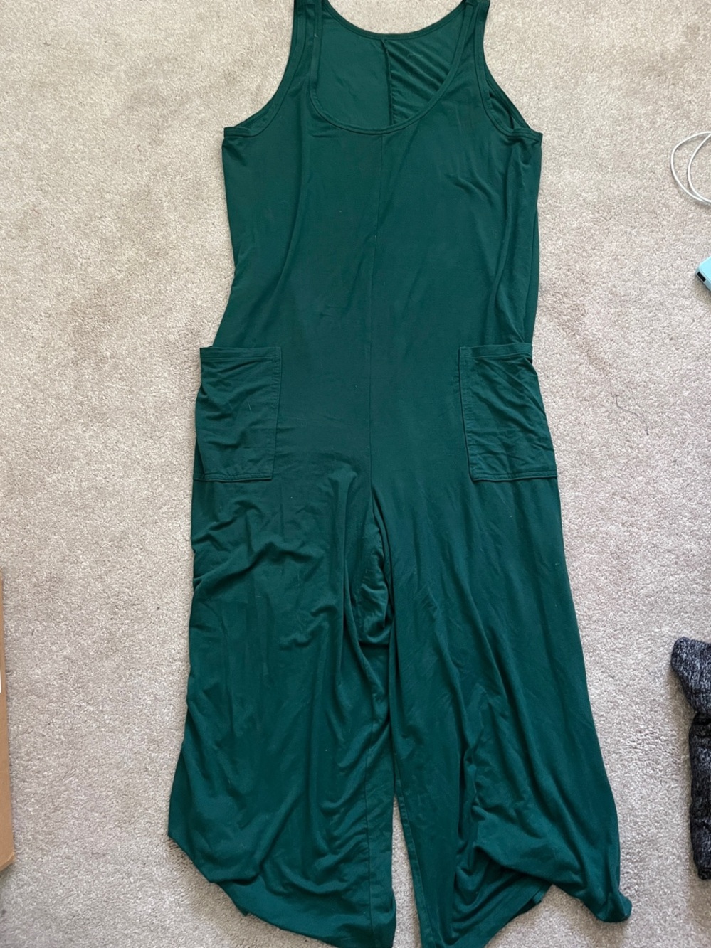 MeUndies Sleeveless Green Wide-Leg Jumpsuit with Pockets